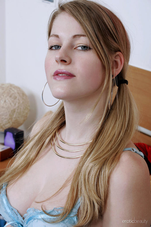 Лариса, 68 лет, 0 размер груди